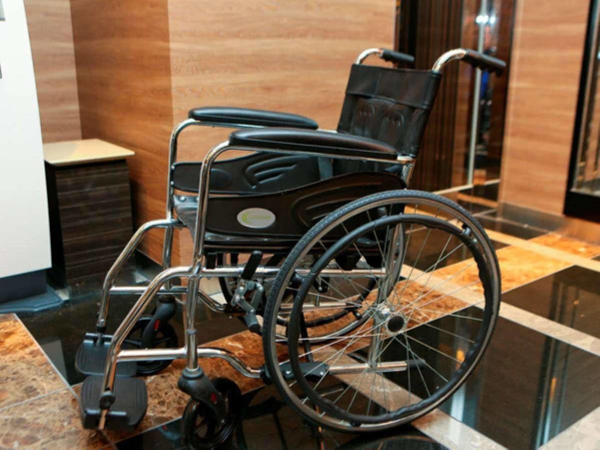 Apa Hotel Nihonbashi Hamacho Ekiminami Präfektur Tokio Exterior foto